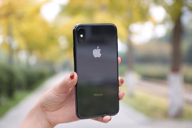 iPhone X掉漆嚴(yán)重到?jīng)]法直視，但更令人心寒的是蘋果的回應(yīng)！